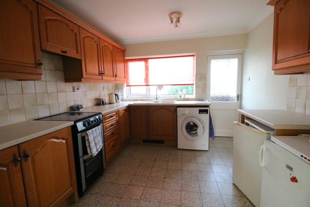 Ulverton, Upperthorpe Road, Westwoodside, Doncaster, Lincolnshire, DN9 2AQ