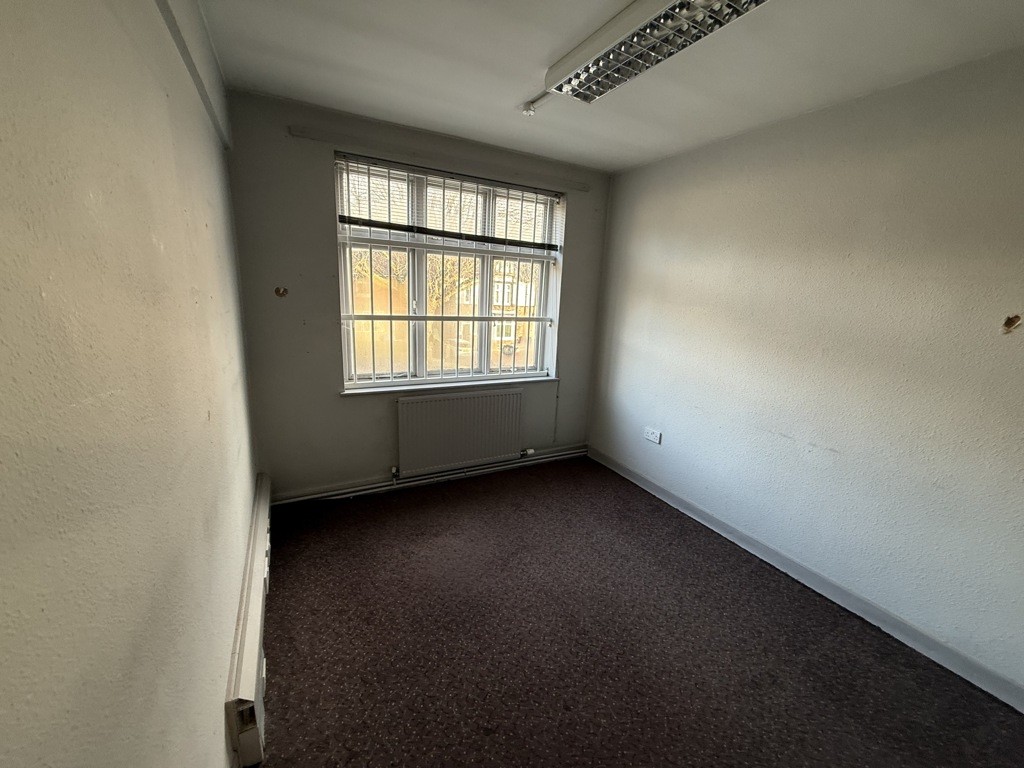 15 Stubbin Lane, Firth Park, Sheffield, South Yorkshire, S5 6QG