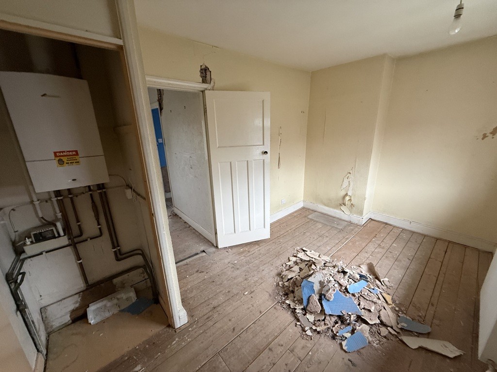 14 Robertsons Avenue, Duckmanton, Chesterfield, Derbyshire, S44 5JR