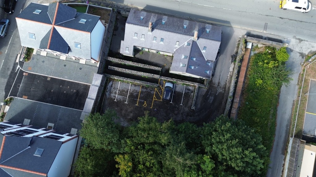 Unit 1 - 4, New York Cottages, Bangor Road, Penmaenmawr, Conwy, LL34 6NP