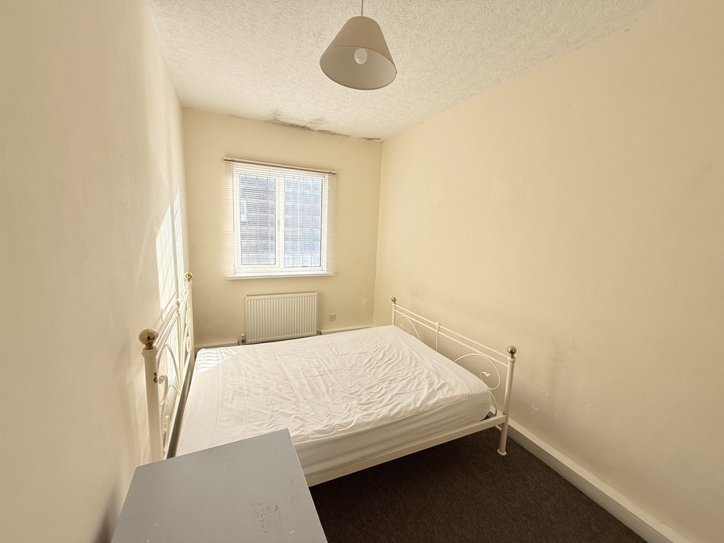 Flats 1-4, 47 Olivet Road, Woodseats, Sheffield, South Yorkshire, S8 8QR