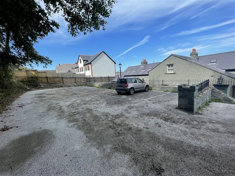 Unit 1 - 4, New York Cottages, Bangor Road, Penmaenmawr, Conwy, LL34 6NP