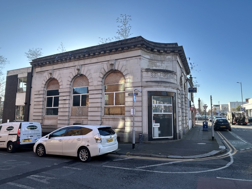 219-221 Stamford Street, Ashton-Under-Lyne, Greater Manchester, OL6 7QH