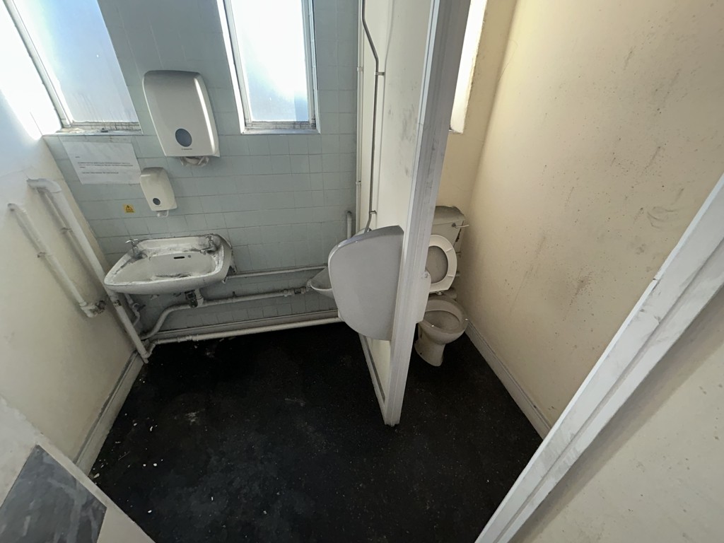 219-221 Stamford Street, Ashton-Under-Lyne, Greater Manchester, OL6 7QH