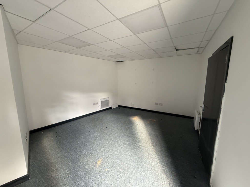 69 Leppings Lane & Bickerton Road Flats , Hillsborough, Sheffield, South Yorkshire, S6 1SS