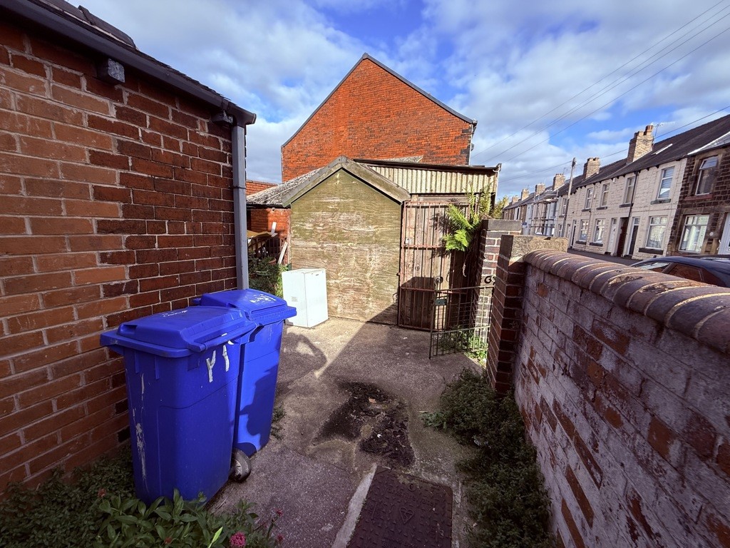 69 Leppings Lane & Bickerton Road Flats , Hillsborough, Sheffield, South Yorkshire, S6 1SS