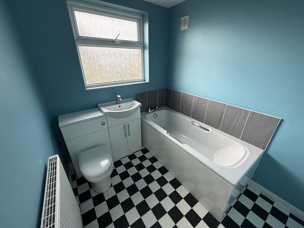 40 Robert Road, Meadowhead, Sheffield, South Yorkshire, S8 7TL