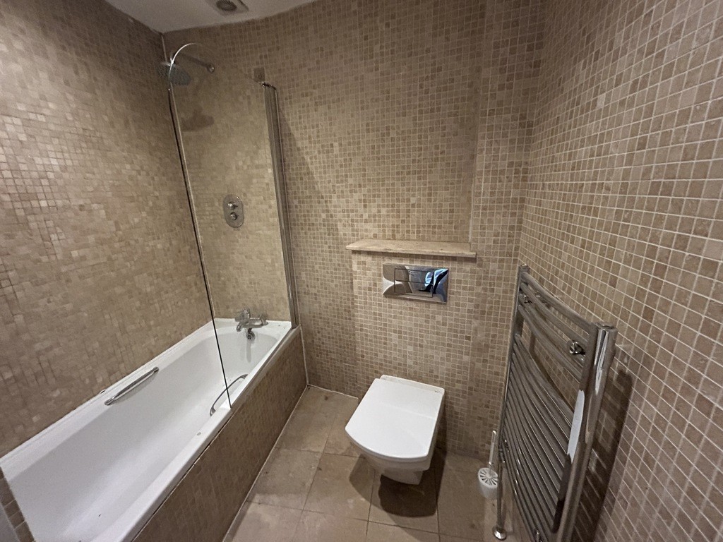 17-21 & 23 Bridge Street, And 1-3 & 5-15 Castle Yard, Stockport, Cheshire, SK1 1XY