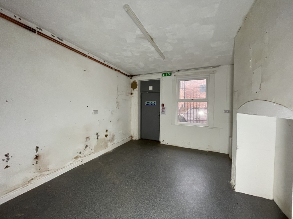 Former Kinsley Craft Workshop,  Wakefield Road, Kinsley, Pontefract, West Yorkshire, WF9 5EH