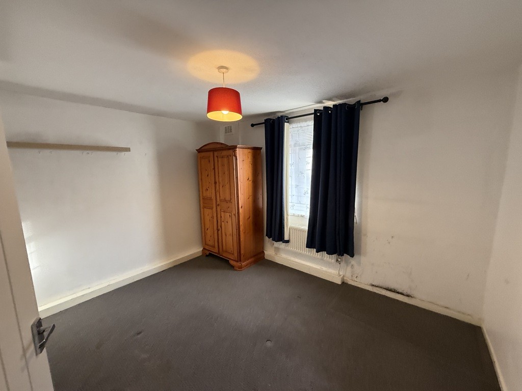 Flats 1-4, 47 Olivet Road, Woodseats, Sheffield, South Yorkshire, S8 8QR