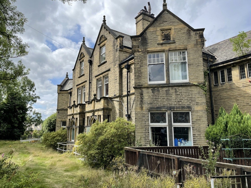 Sold Price £656,000, Glenholme, 94 Green Lane, Greetland, Halifax