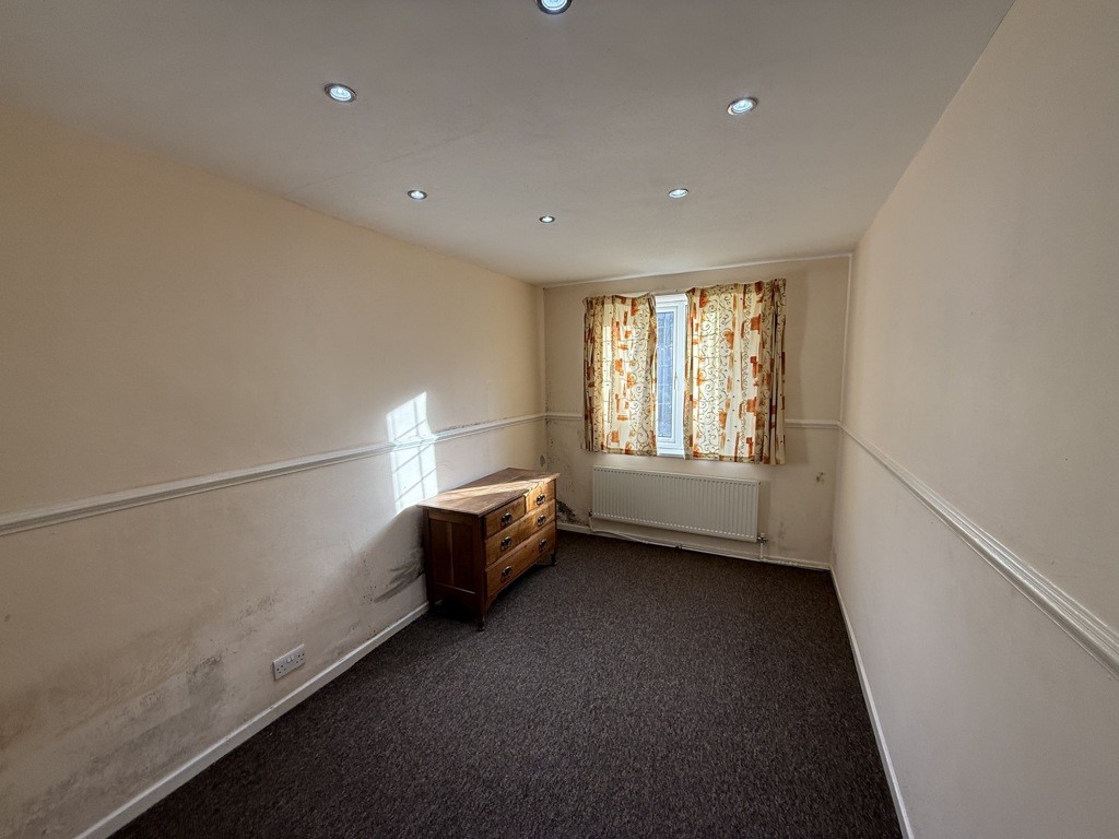 Flats 1-4, 47 Olivet Road, Woodseats, Sheffield, South Yorkshire, S8 8QR