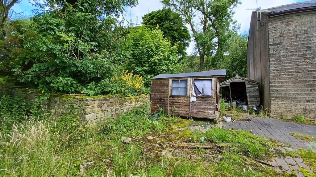 Edgefold Farmhouse And Barn, Edge Lane, Turton, Bolton, Lancashire, BL7 0NQ