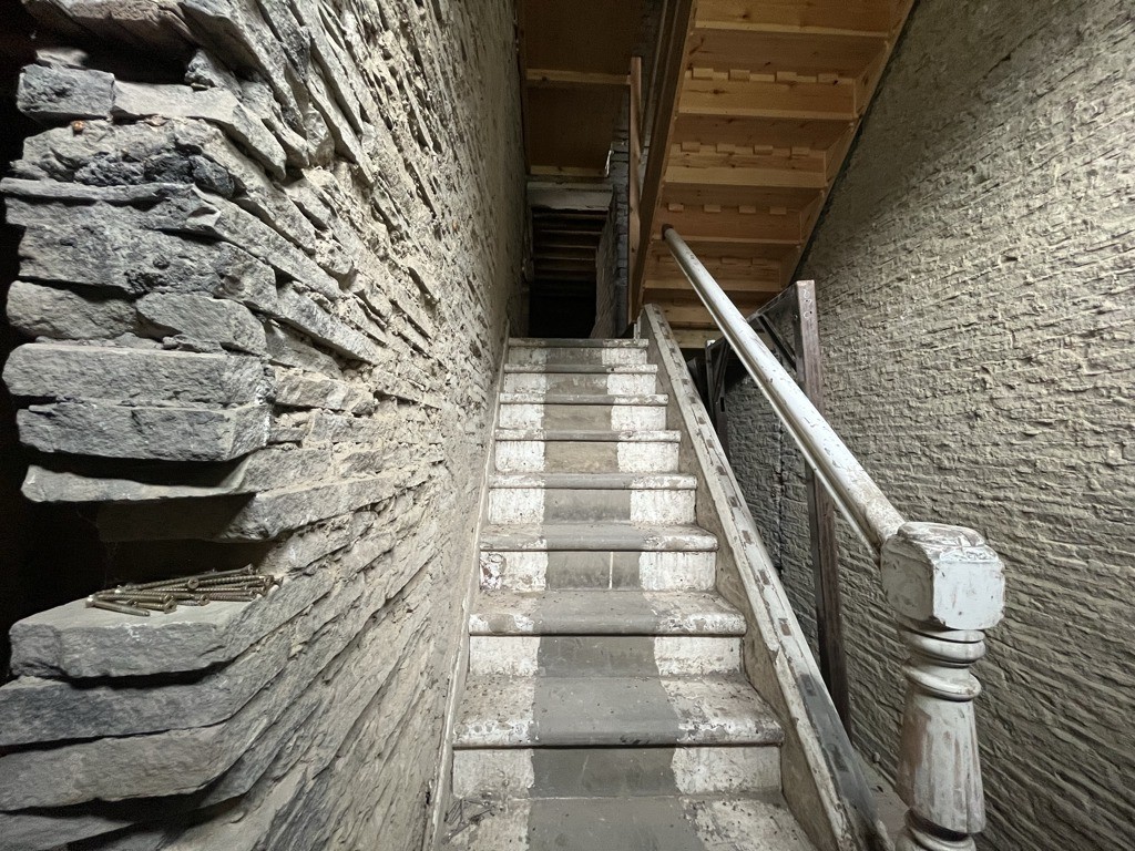 Edgerton Cemetery Lodge, Cemetery Road, Edgerton, Huddersfield, West Yorkshire, HD1 5NF