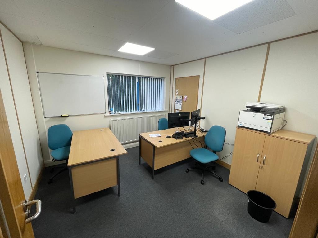 Unit 14-17, Metropolitan Business Park, Preston New Road, Blackpool, Lancashire, FY3 9LT