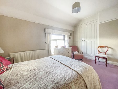 65 Hollinbank Lane, Heckmondwike, West Yorkshire, WF16 9NW