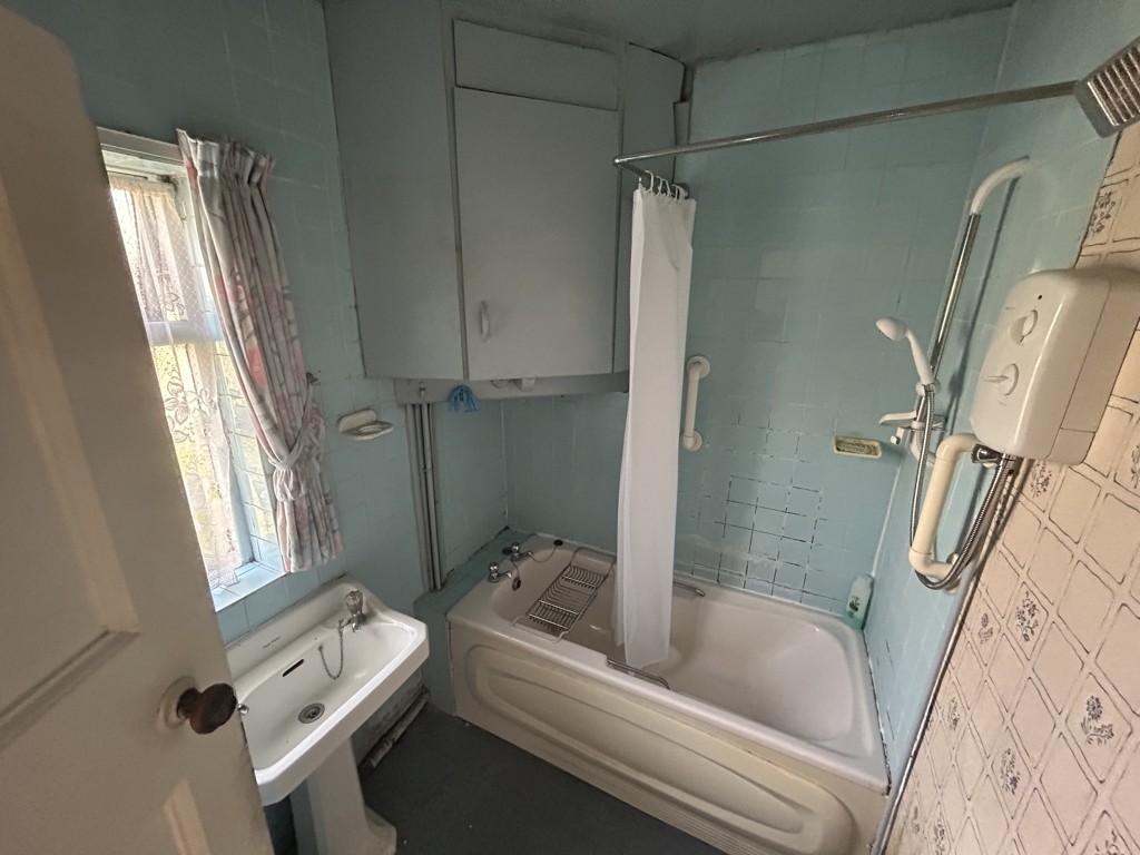 43 Kendall Road, Manchester, Greater Manchester, M8 4ND