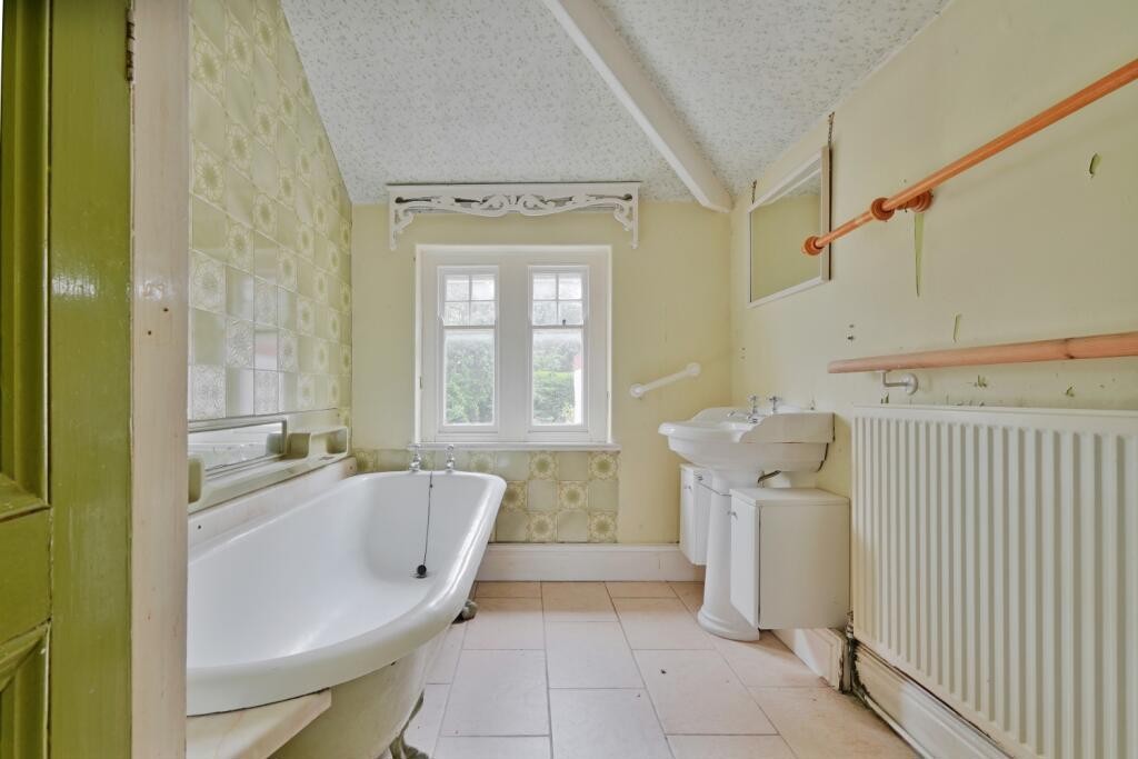 36 Meadow Grove Road, Totley, Sheffield, South Yorkshire, S17 4FF